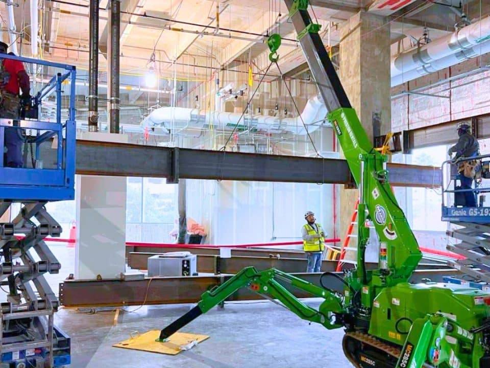 5 Reasons Why Mini Crane Rental is Indispensable to the Construction Industry